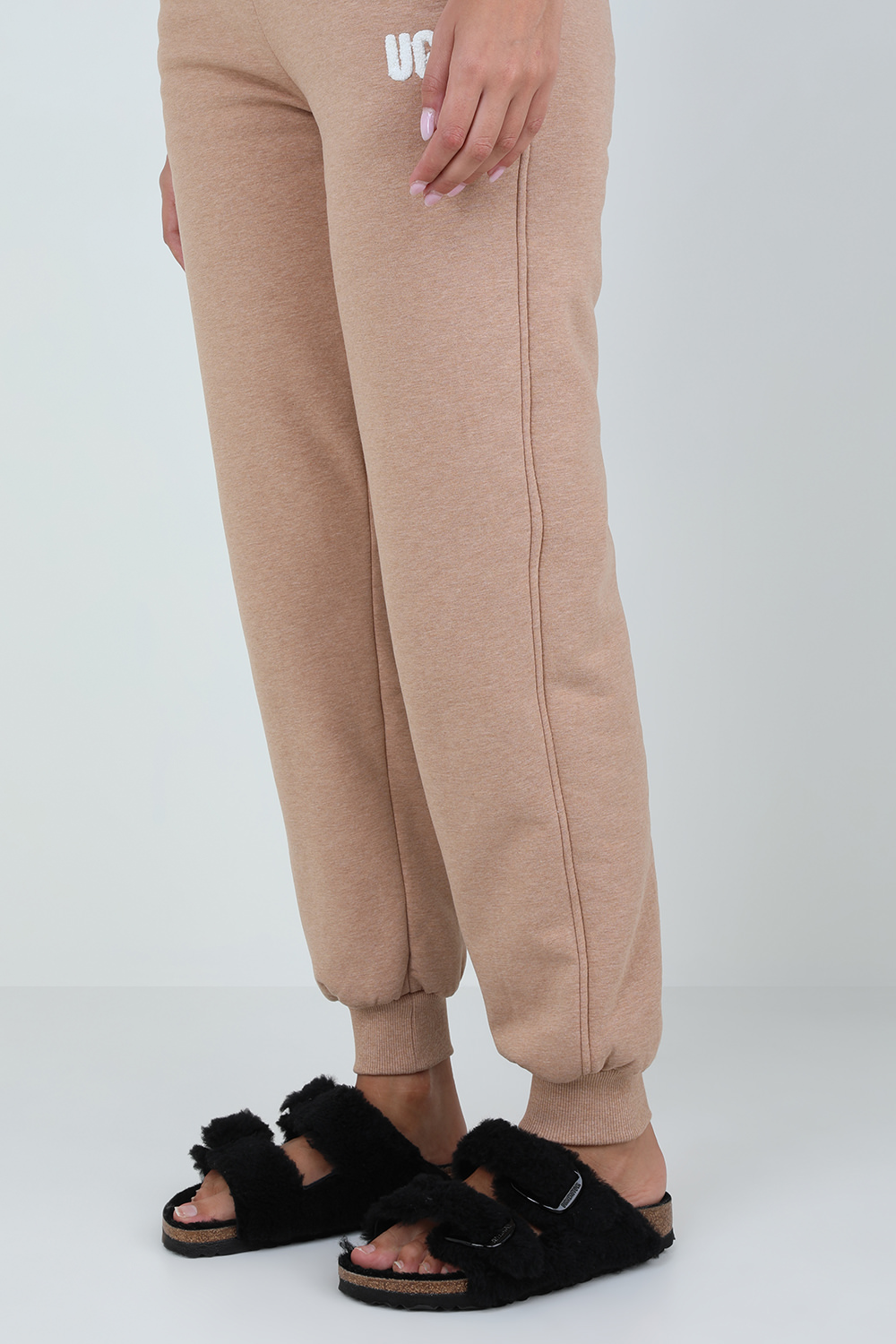 תמונת כל הלוק של סנדלי אריזונה טדי ביג באקל פרוותיים